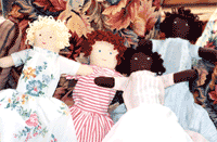 dolls2.gif 200x131